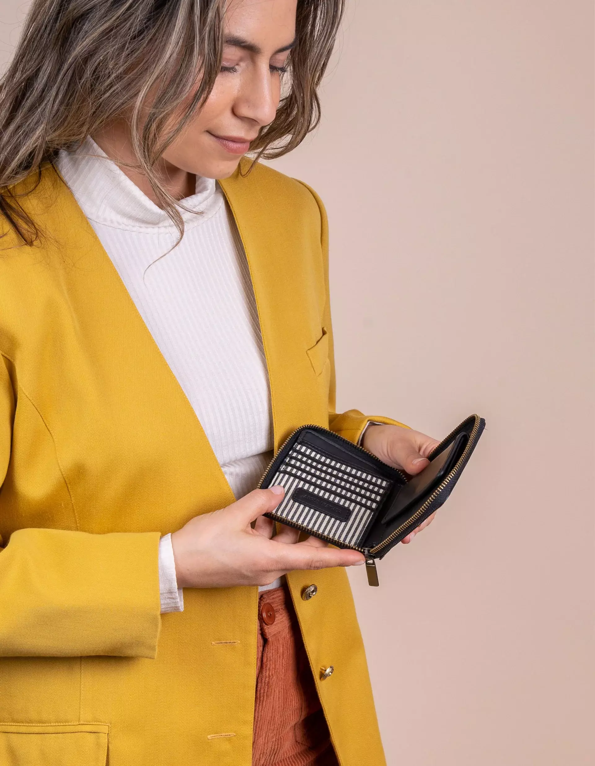 O My Bag Sonny Square Wallet Black Vegan Uppeal Geldbörse Portemonnaie